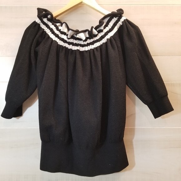 (M} 3.1 Phillip Lim VICTORIAN SPORT RUCHE OFF-THE-SHOULDER TOP IN BLACK - Picture 4 of 10